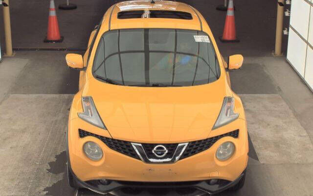 2017 NISSAN Versa
