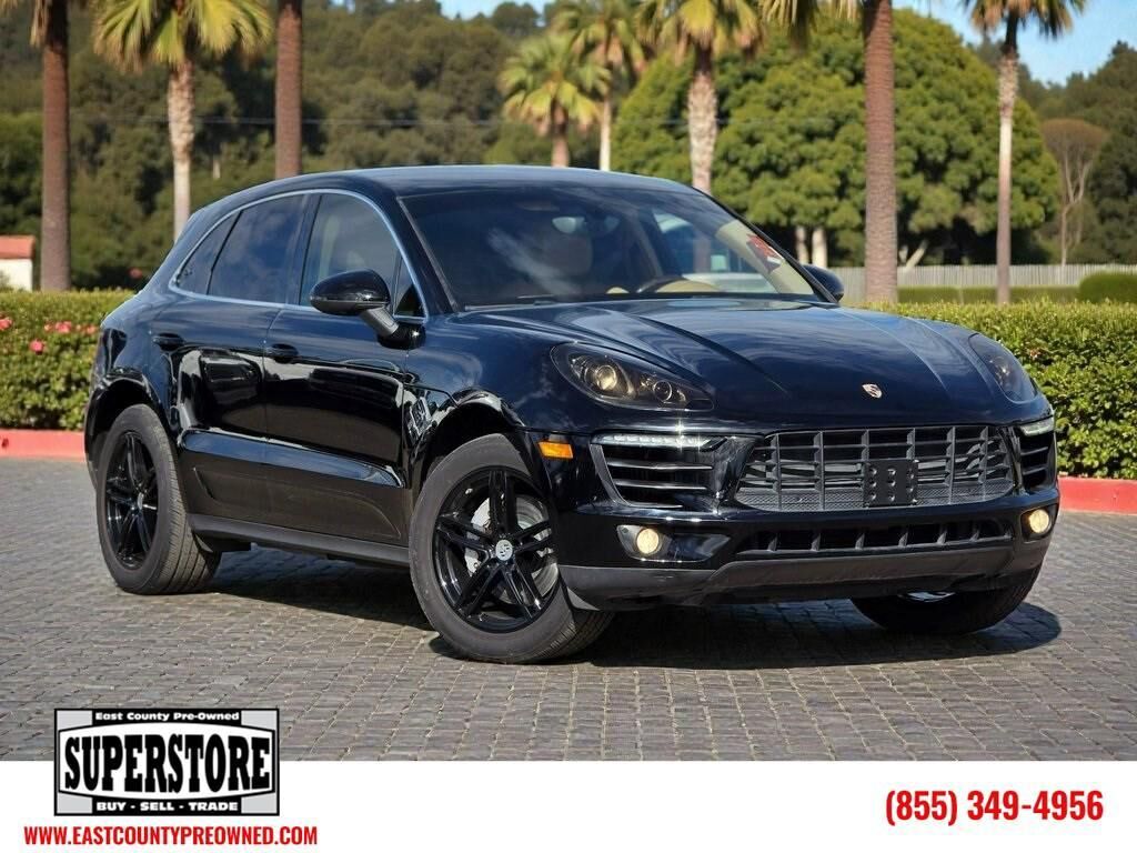 2015 PORSCHE Macan