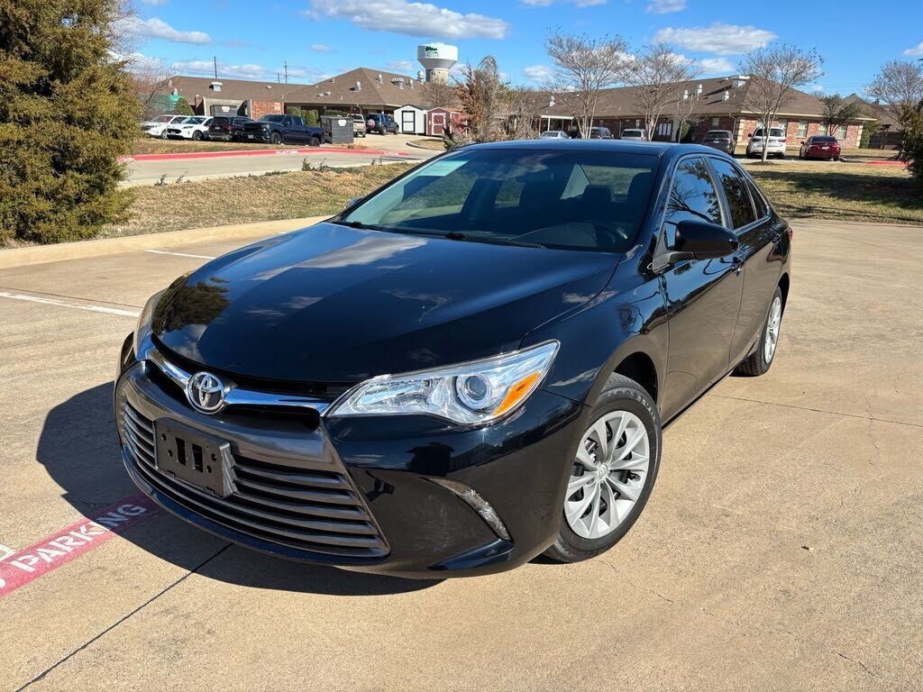 2017 TOYOTA Camry