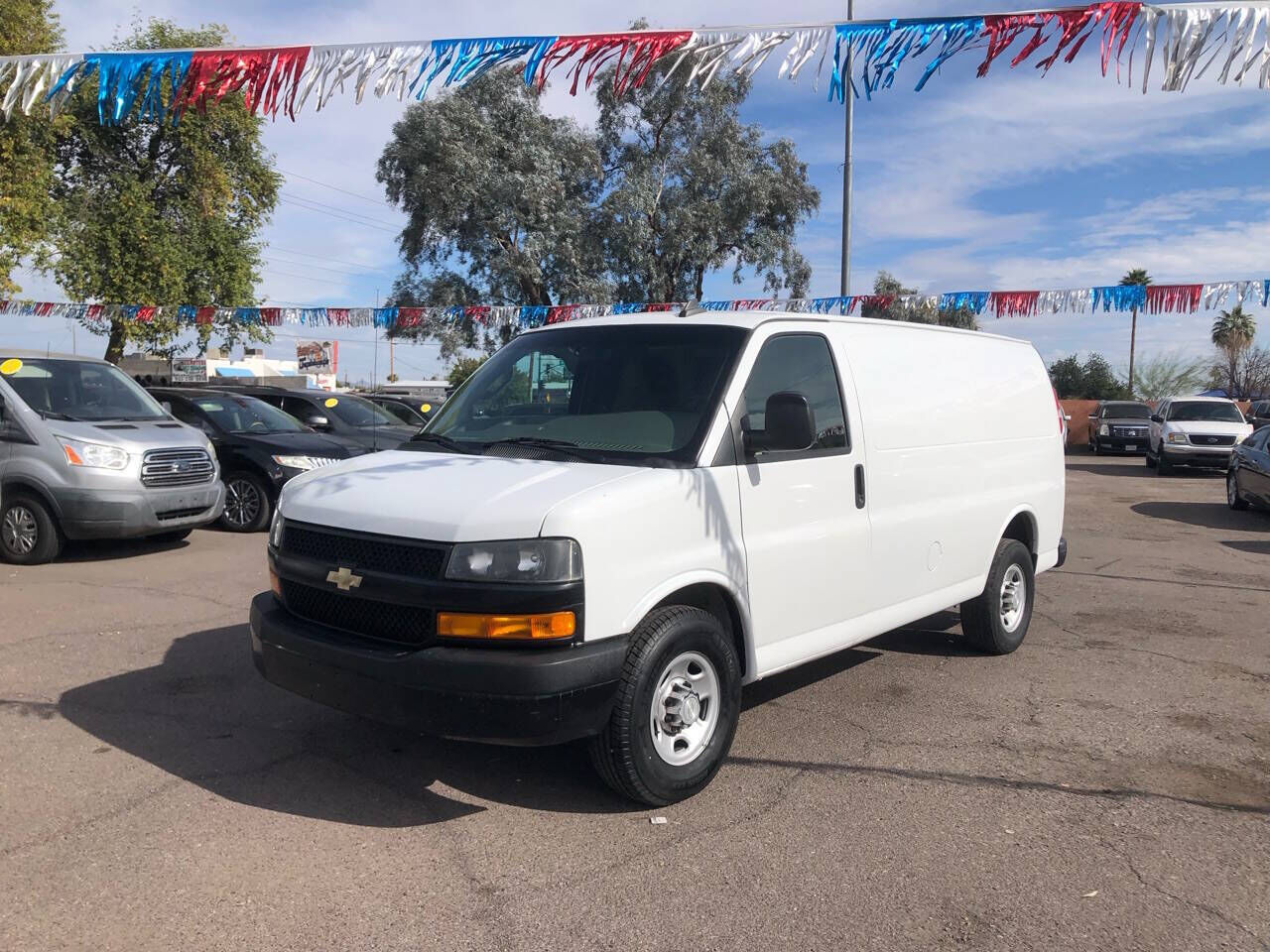 2019 CHEVROLET Express