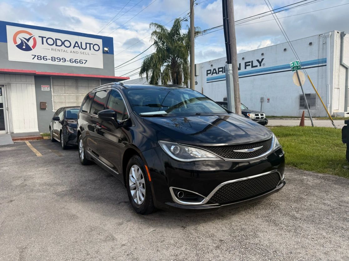 2019 CHRYSLER Pacifica