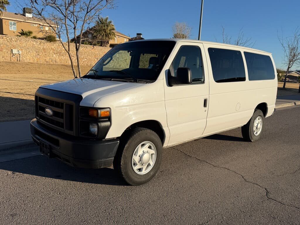 2014 FORD E-350