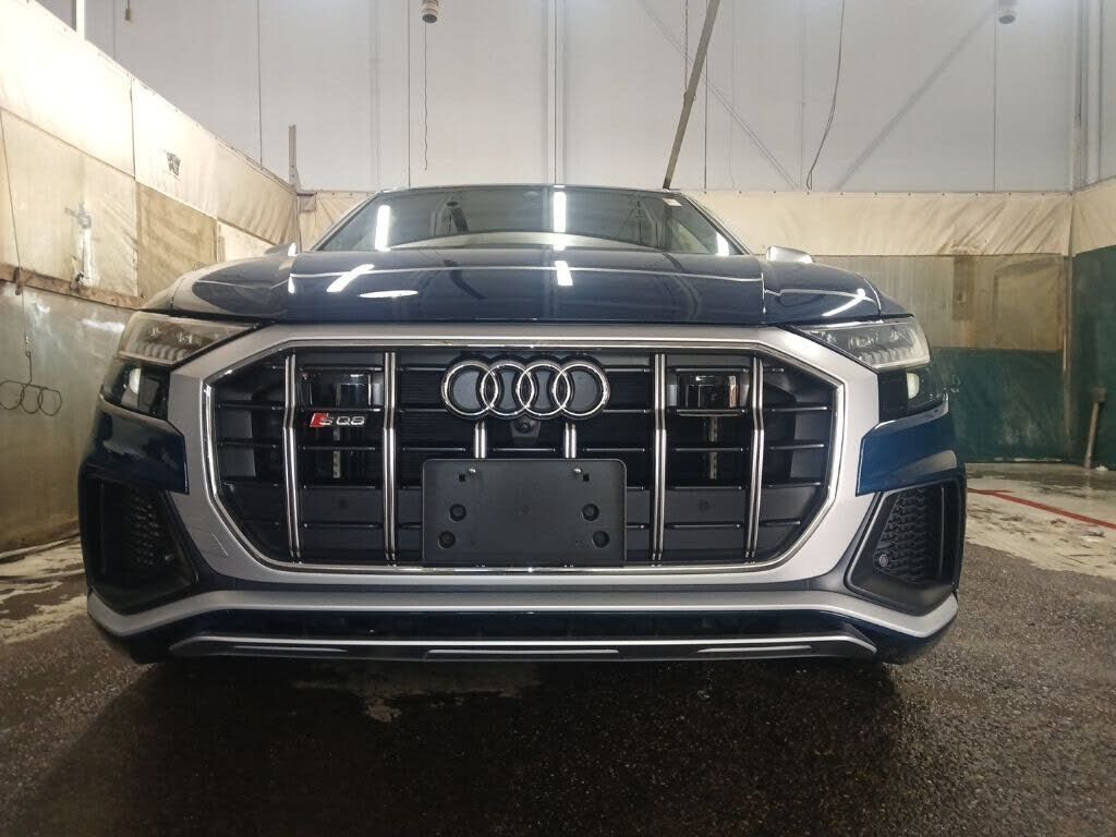 2022 AUDI SQ8