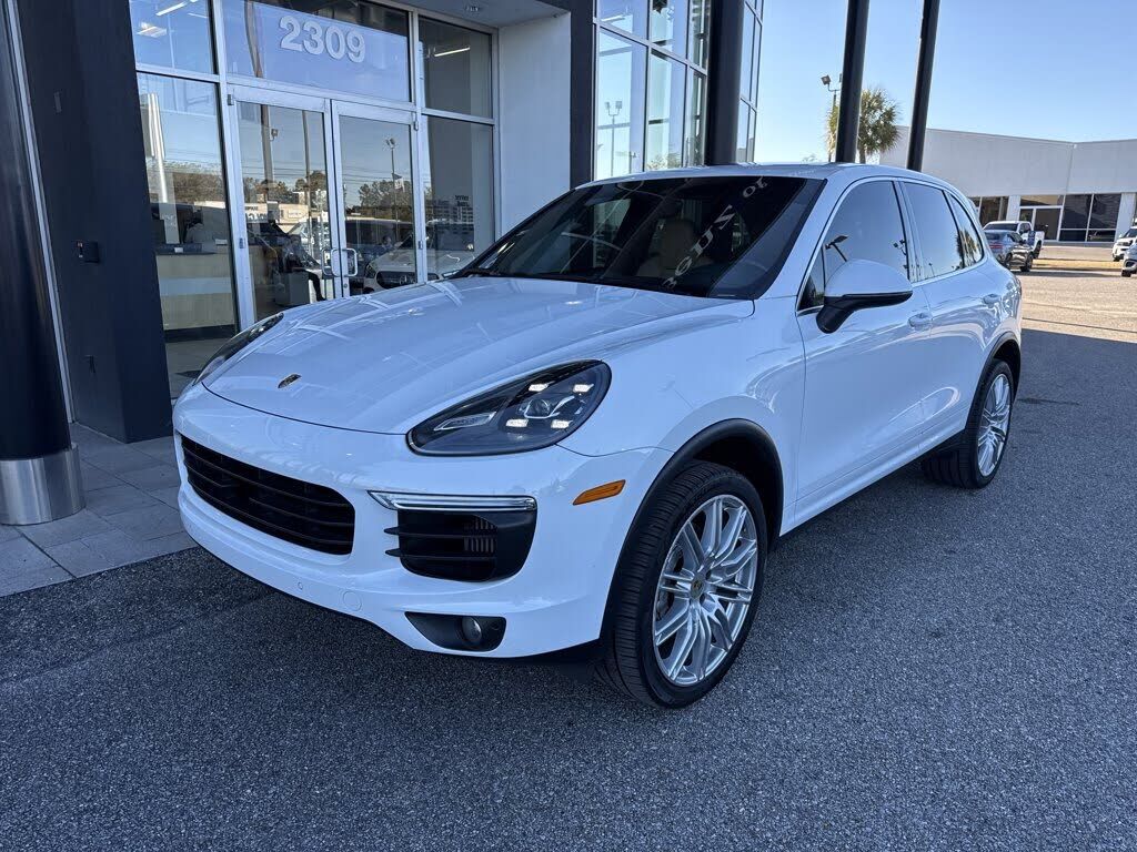 2018 PORSCHE Cayenne