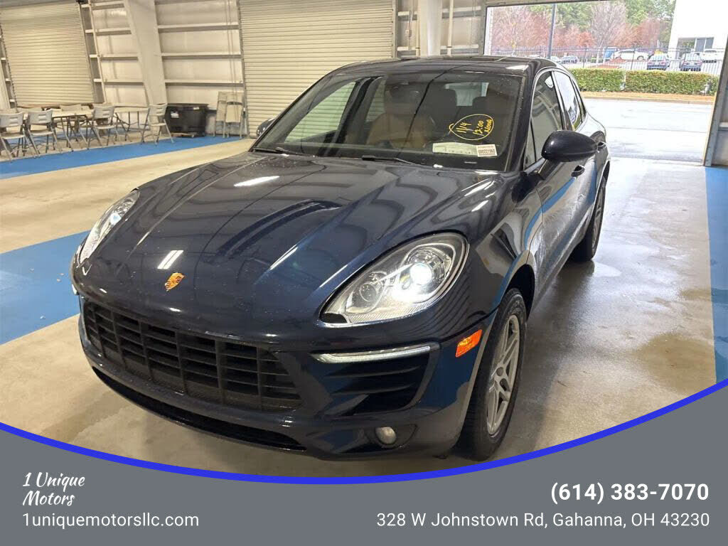 2017 PORSCHE Macan