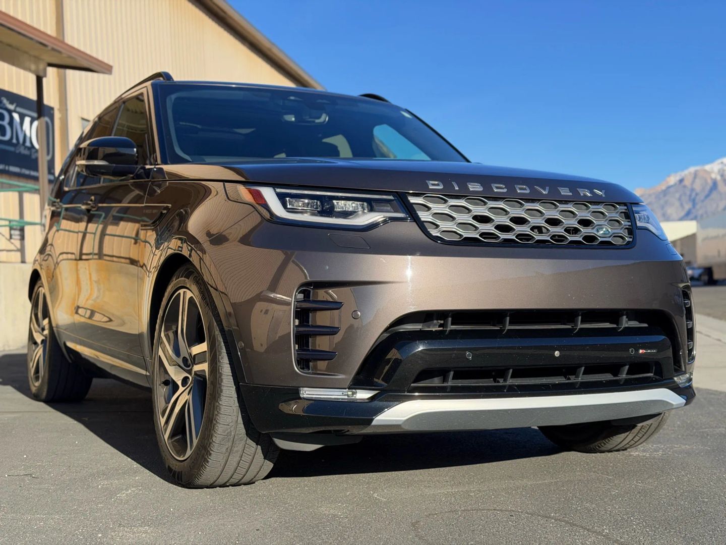 2023 LAND ROVER Discovery