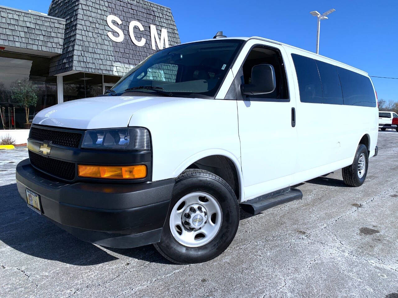 2023 CHEVROLET Express