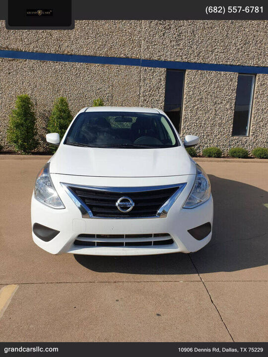 2019 NISSAN Versa