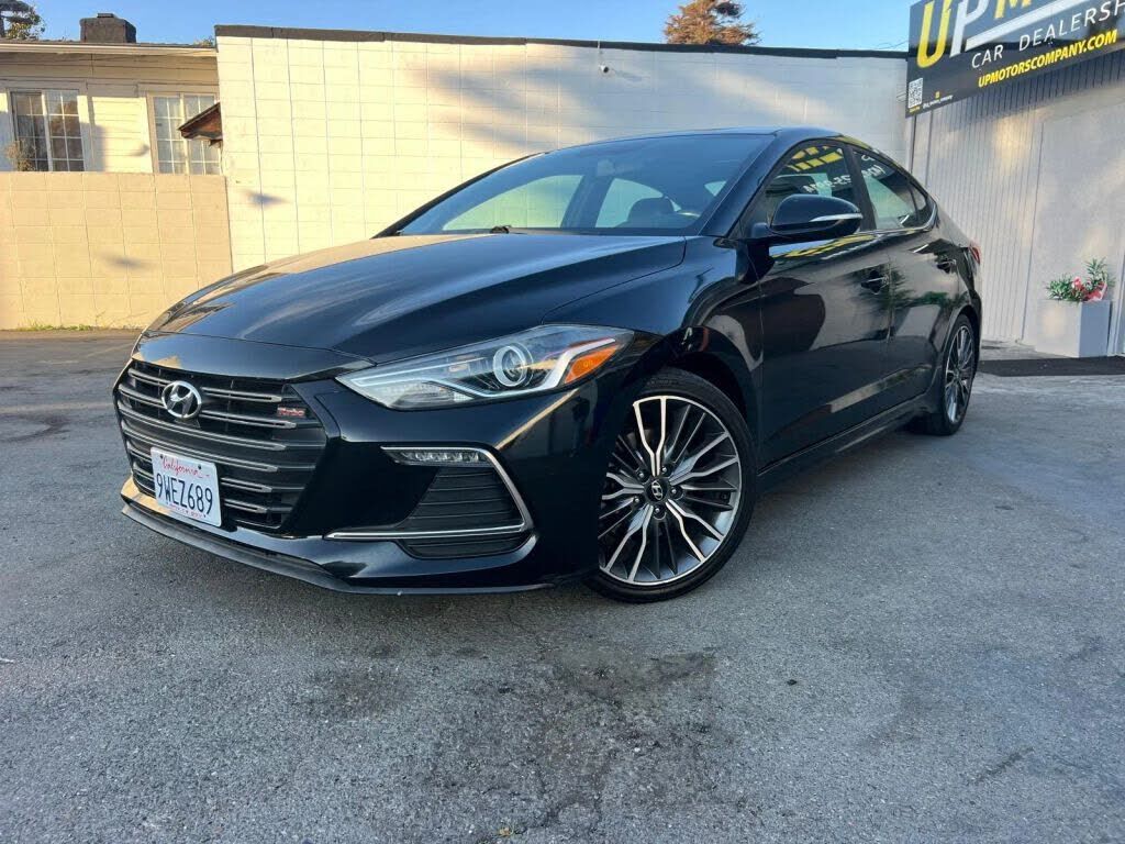 2018 HYUNDAI Elantra