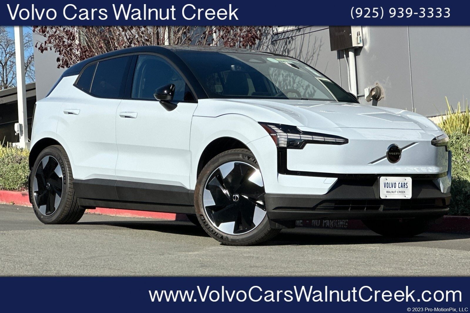 2025 VOLVO EX30