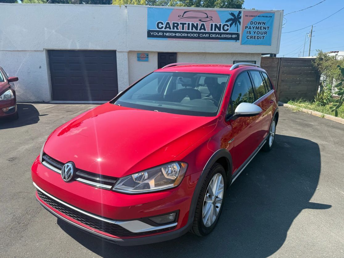 2017 VOLKSWAGEN Golf Alltrack