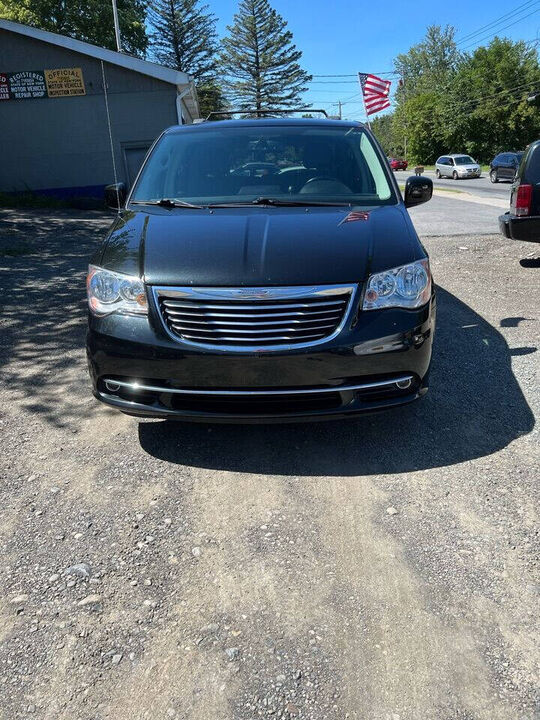2016 CHRYSLER Town and Country