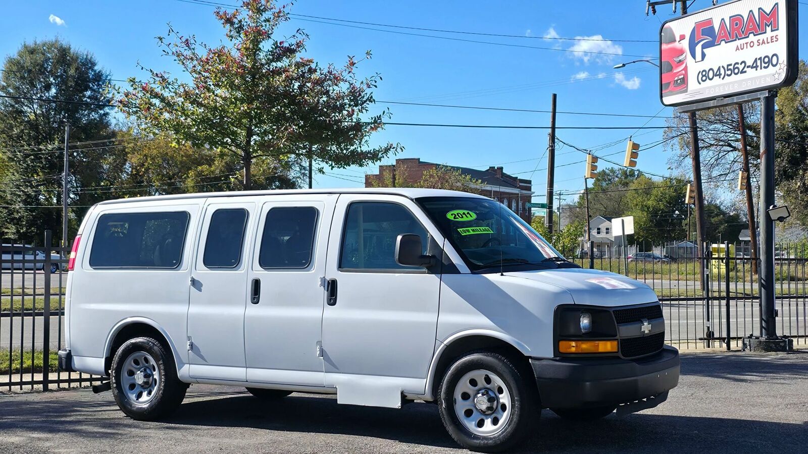 2011 CHEVROLET Express