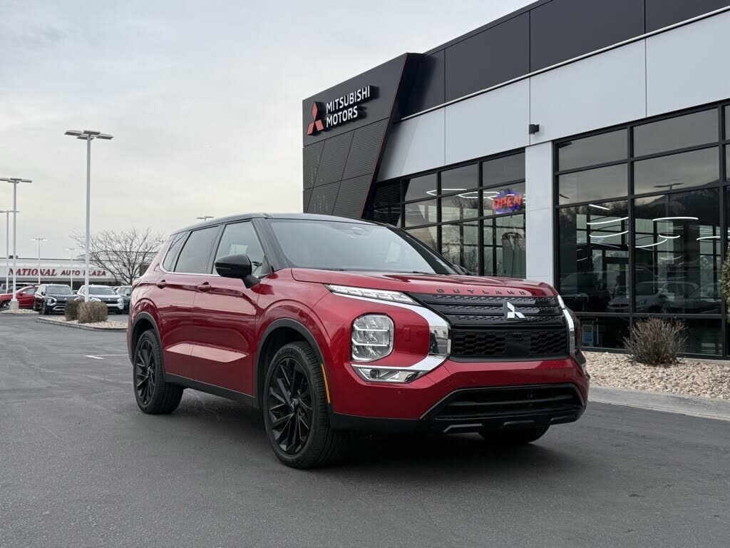 2023 MITSUBISHI Outlander