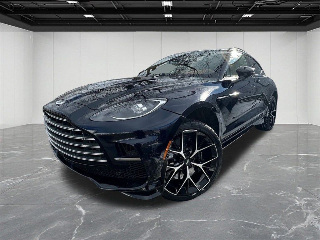 2026 ASTON MARTIN DBX