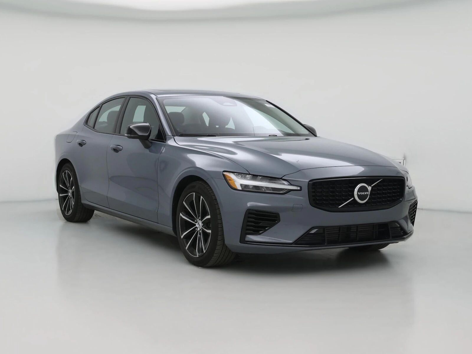 2023 VOLVO S60