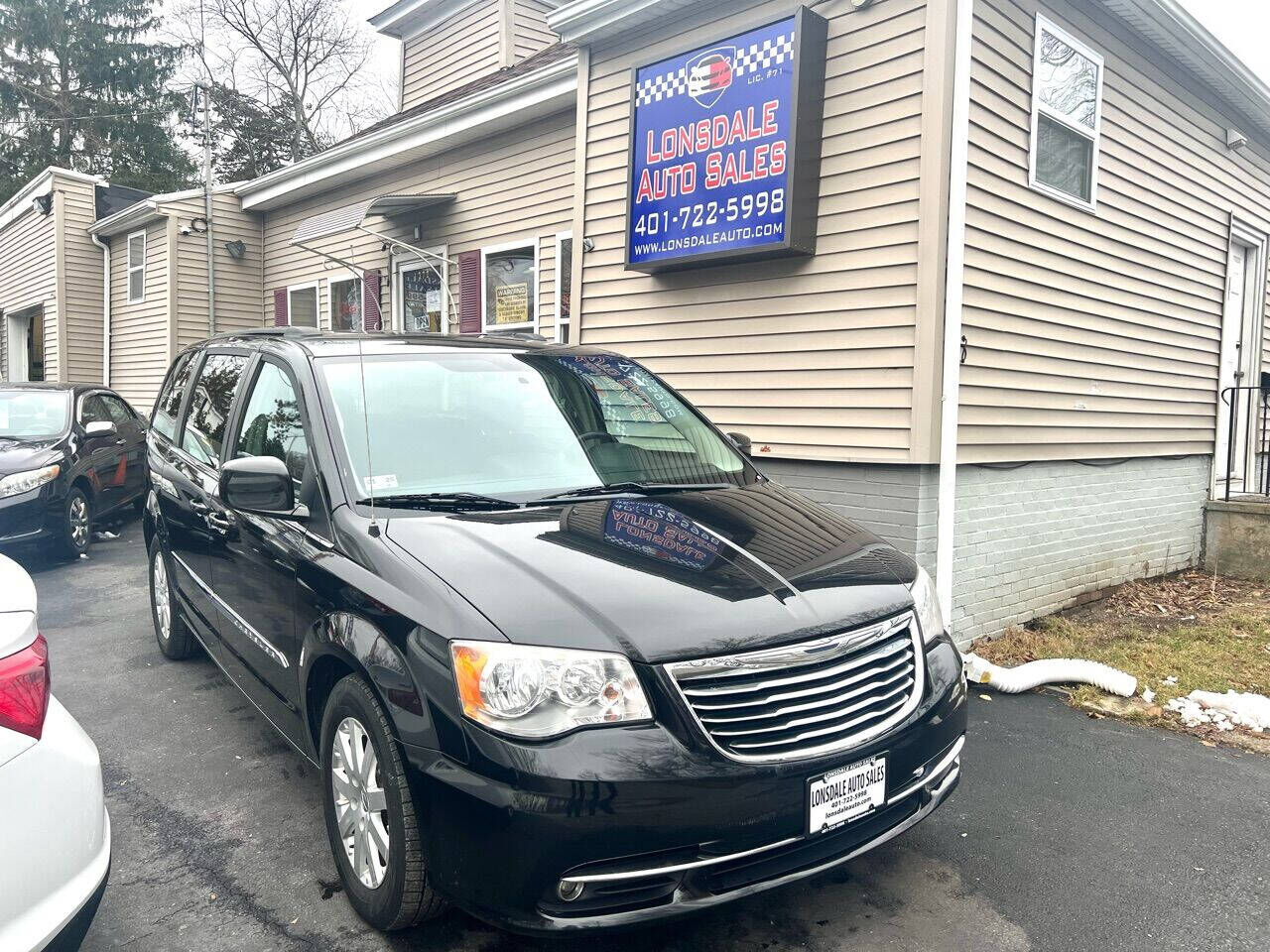 2013 CHRYSLER Town and Country