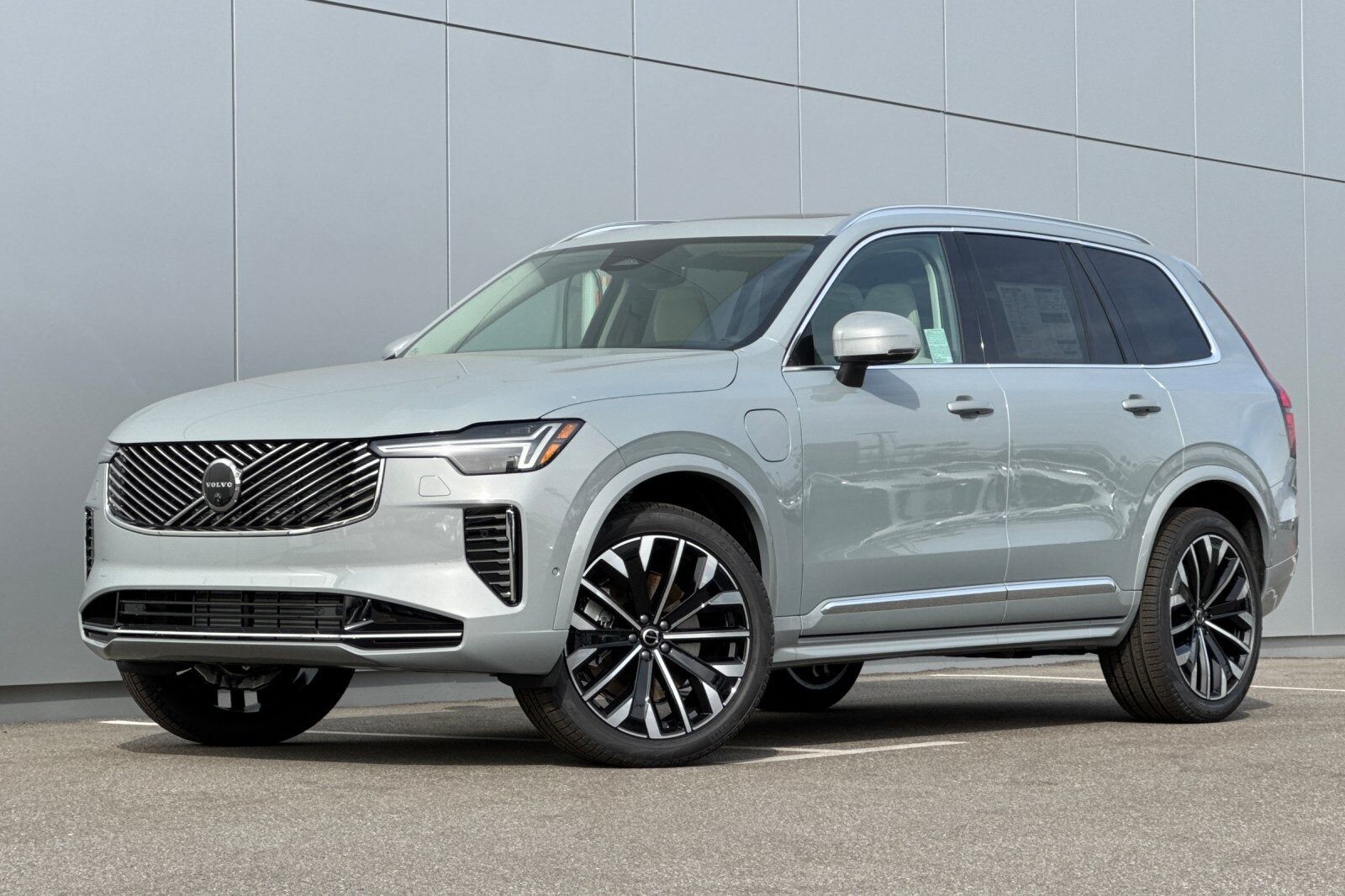 2026 VOLVO XC90