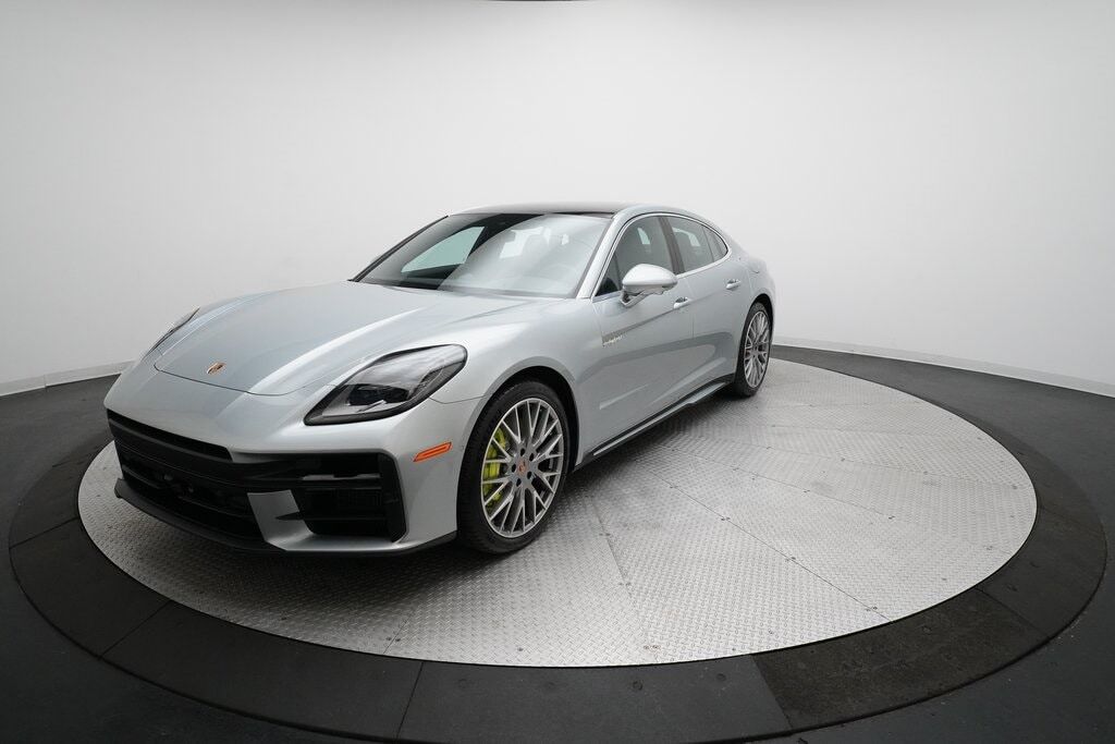 2026 PORSCHE Panamera