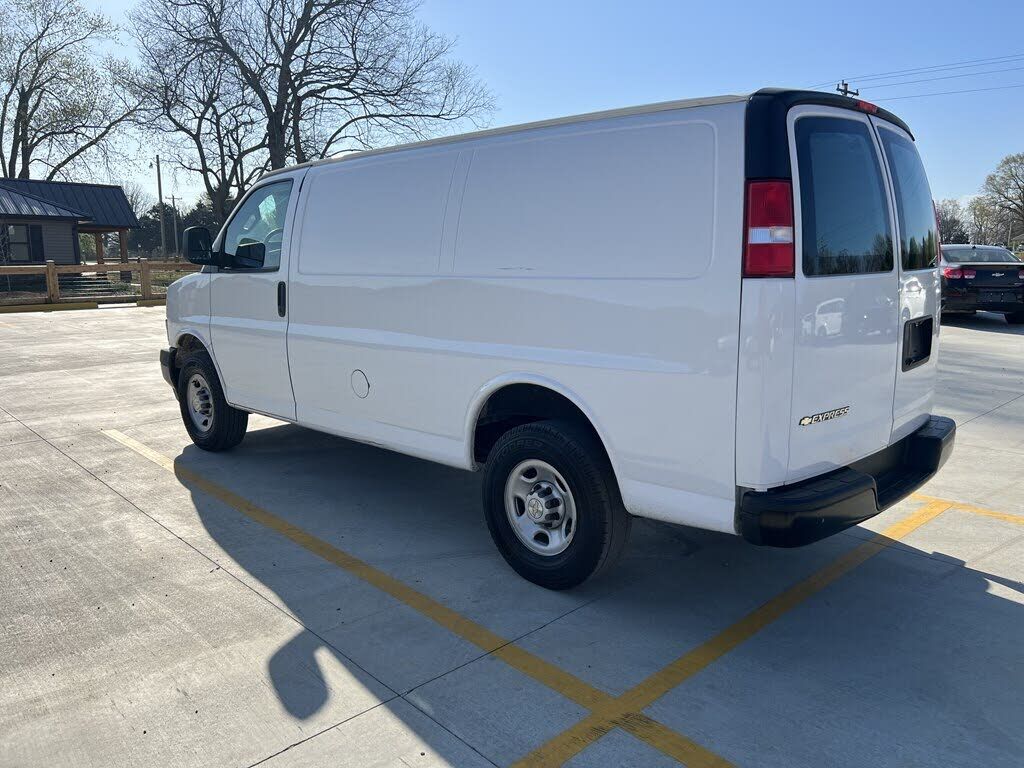 2021 CHEVROLET Express
