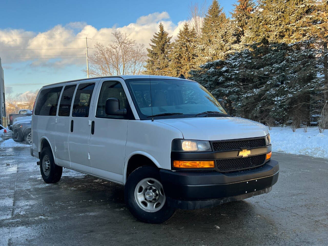 2020 CHEVROLET Express
