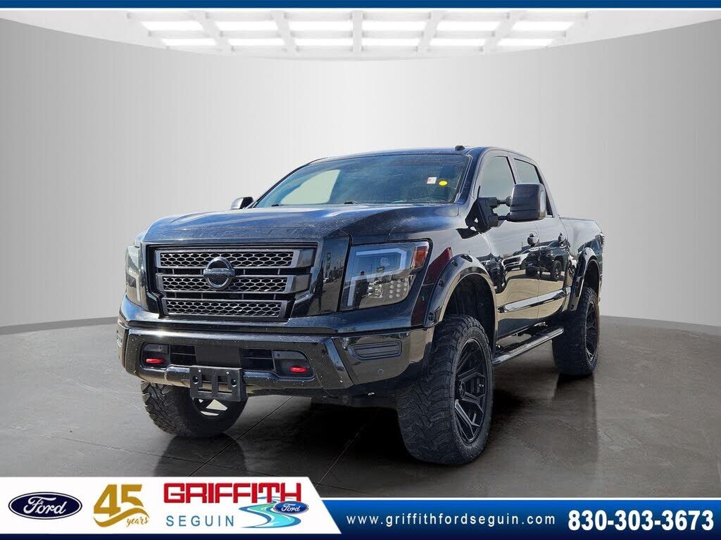 2020 NISSAN Titan
