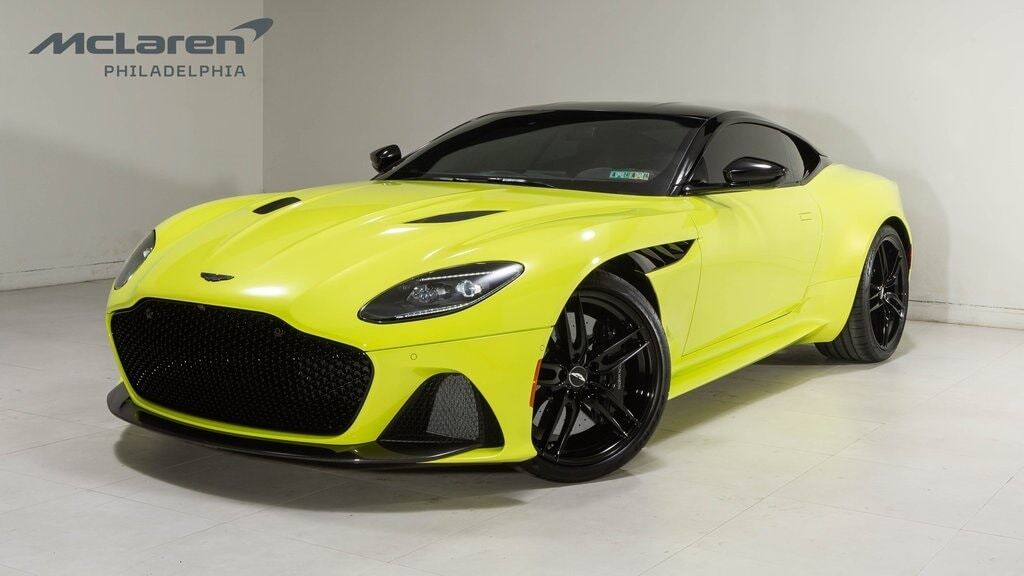 2022 ASTON MARTIN DBS