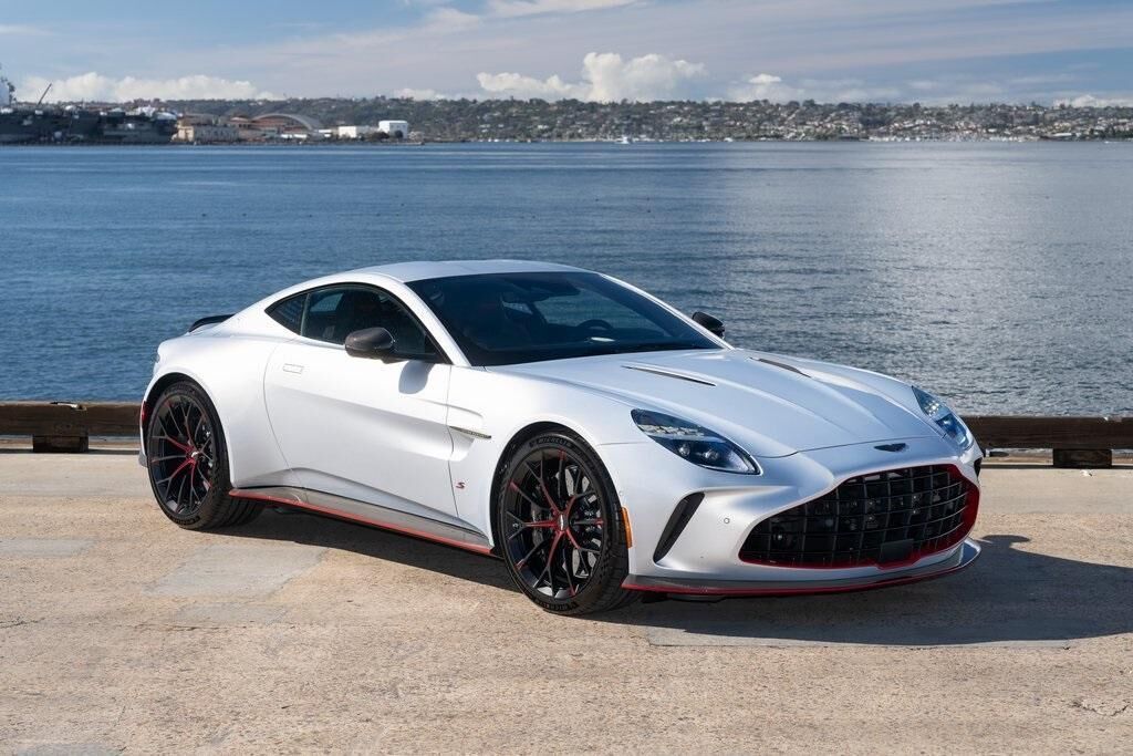 2026 ASTON MARTIN Vantage