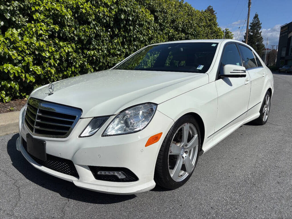 2011 MERCEDES-BENZ E-Class