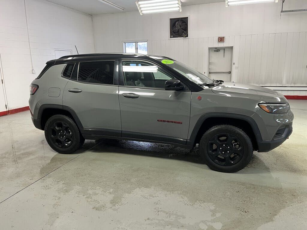 2023 JEEP Compass