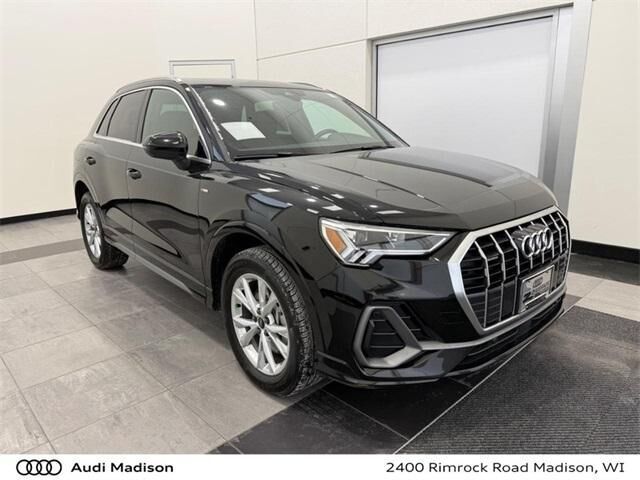 2022 AUDI Q3