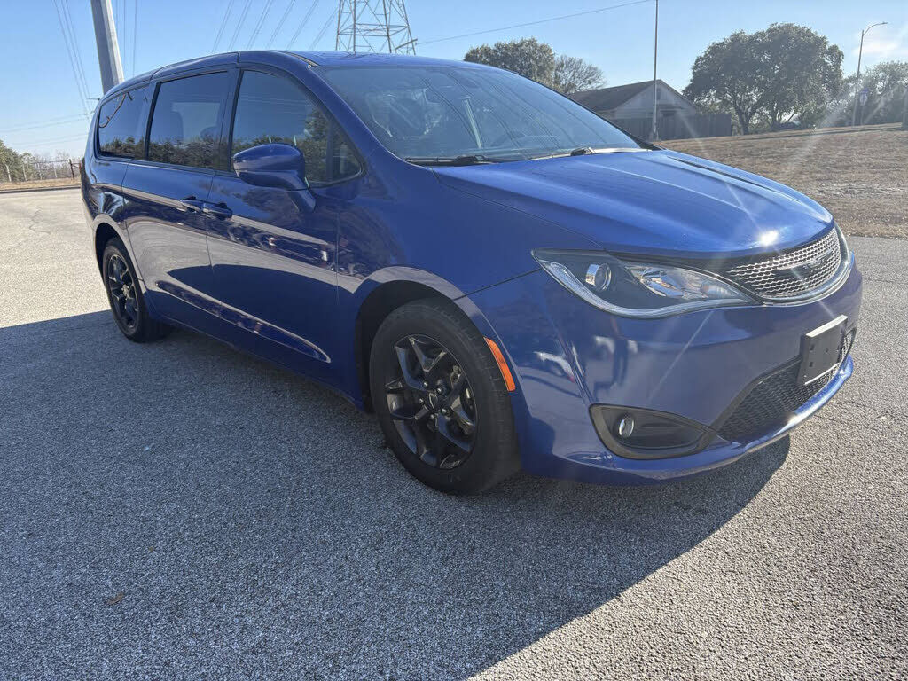 2020 CHRYSLER Pacifica