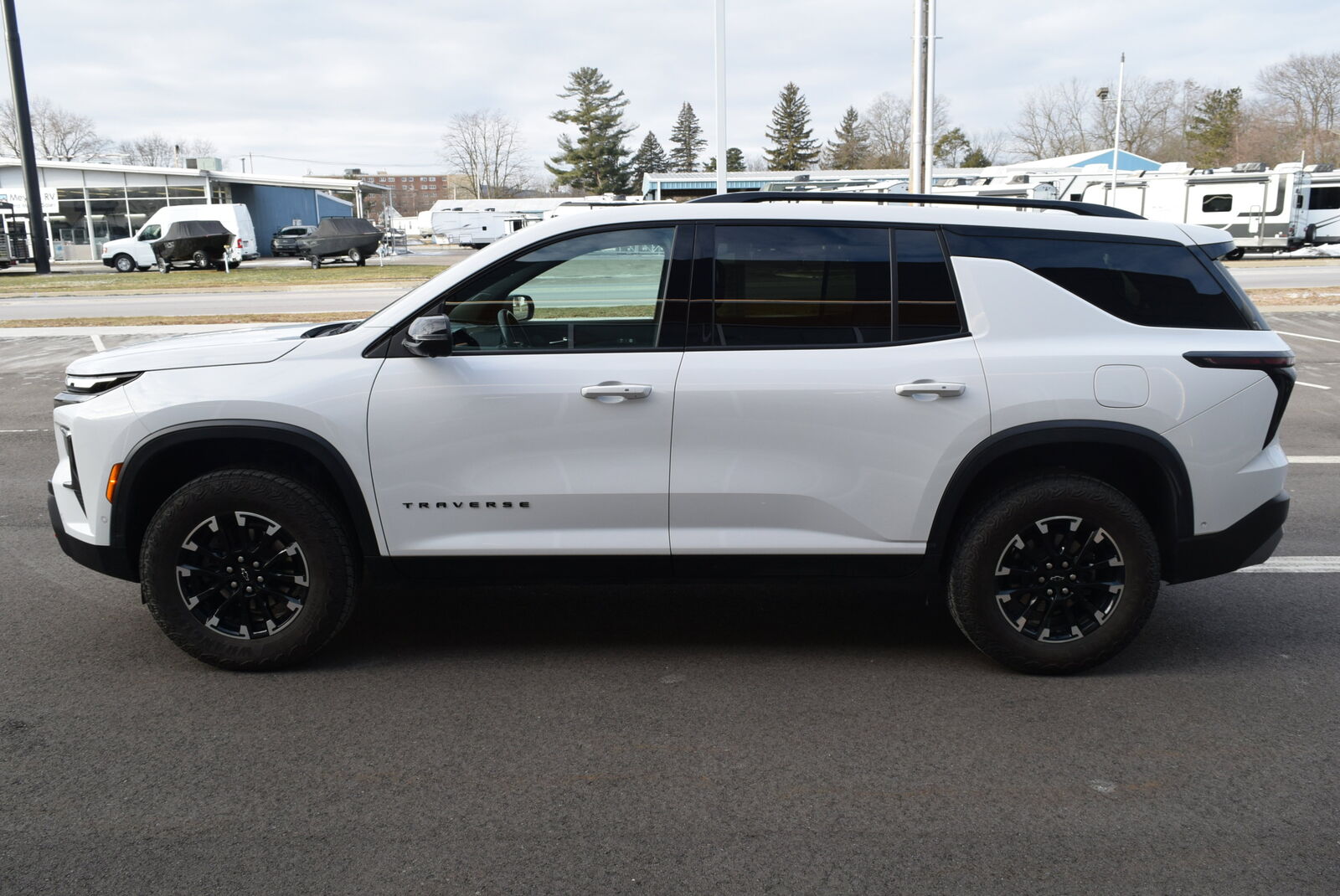 2024 CHEVROLET Traverse