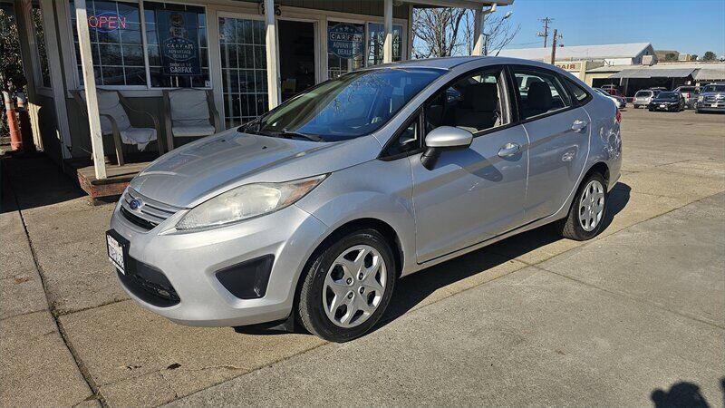 2013 FORD Fiesta