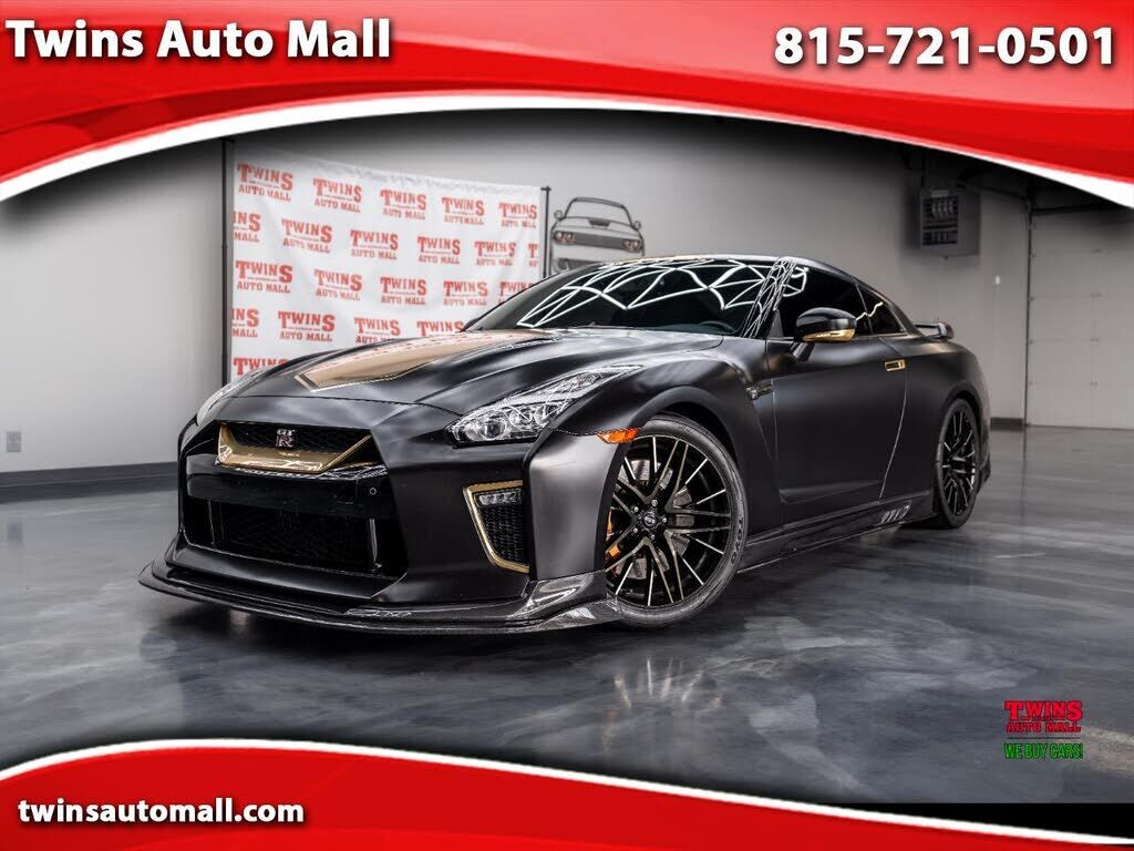 2020 NISSAN GT-R