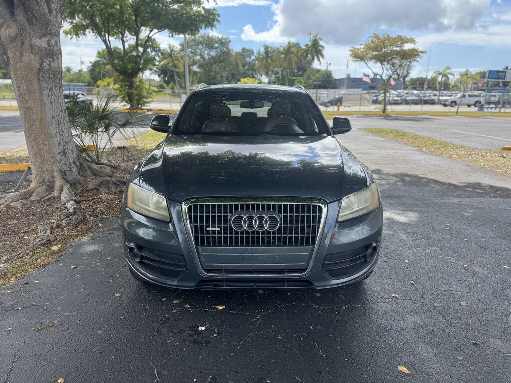 2011 AUDI Q5