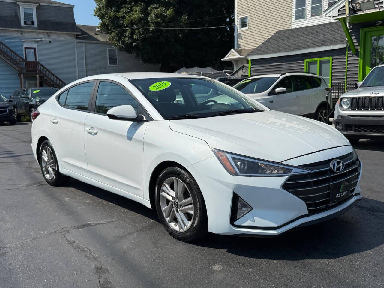 2019 HYUNDAI Elantra