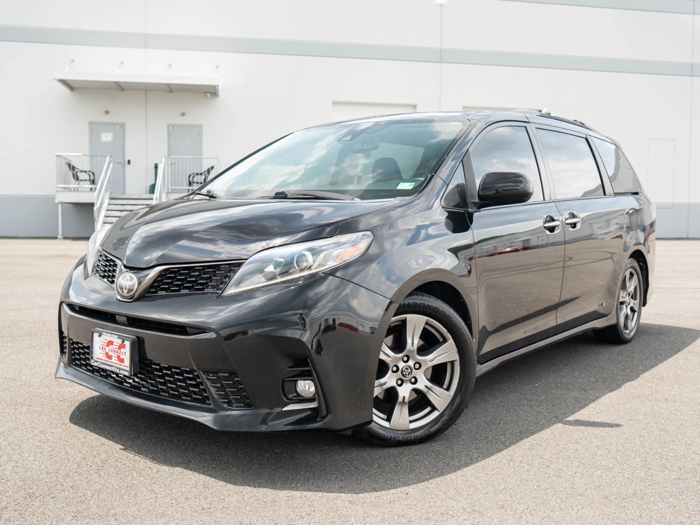 2018 TOYOTA Sienna