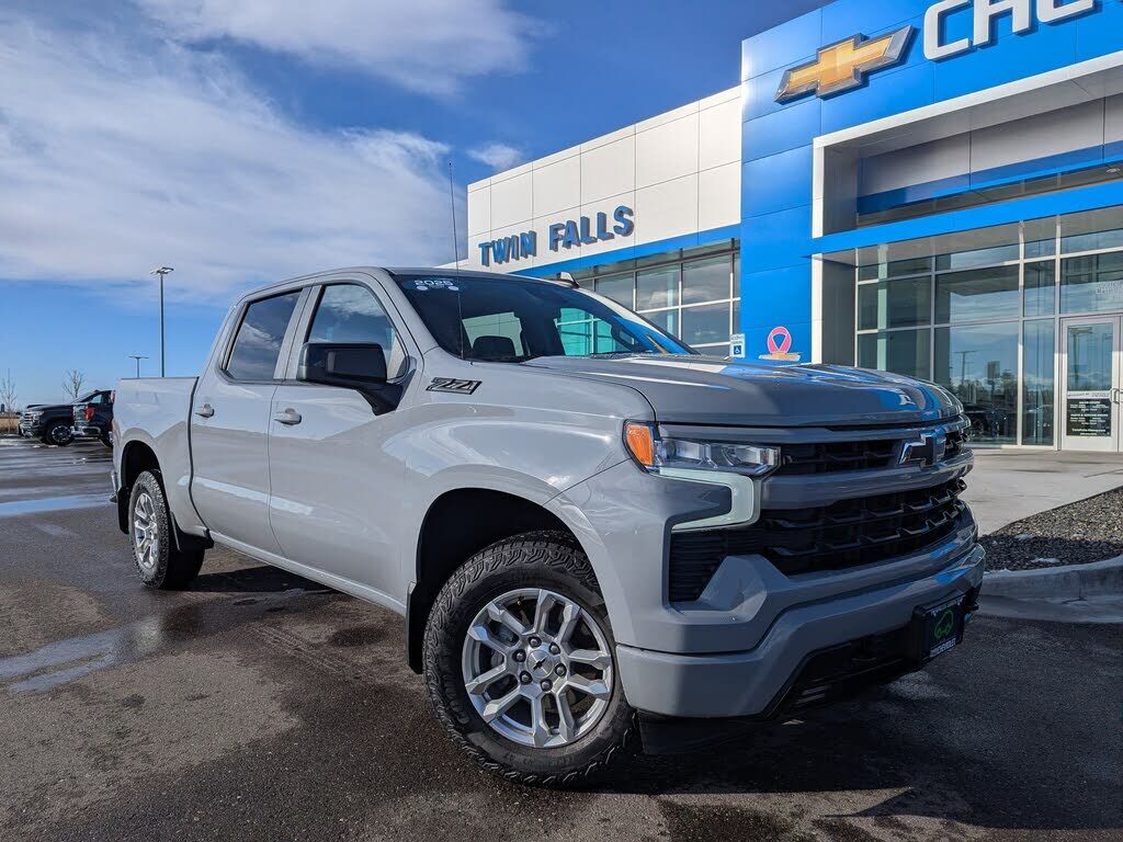 2025 CHEVROLET Silverado