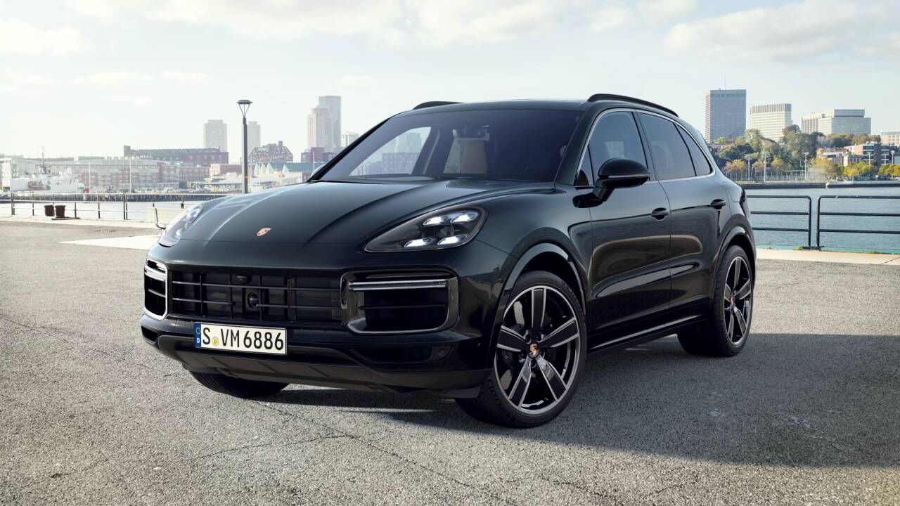 2023 PORSCHE Cayenne