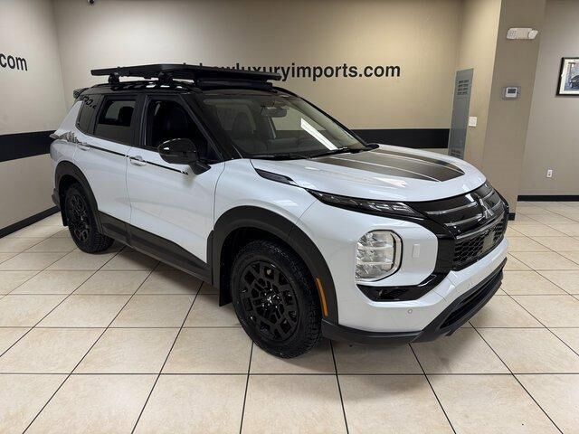 2026 MITSUBISHI Outlander