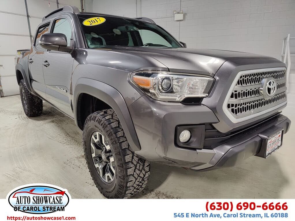 2017 TOYOTA Tacoma