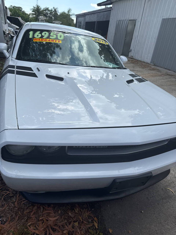 2013 DODGE Challenger