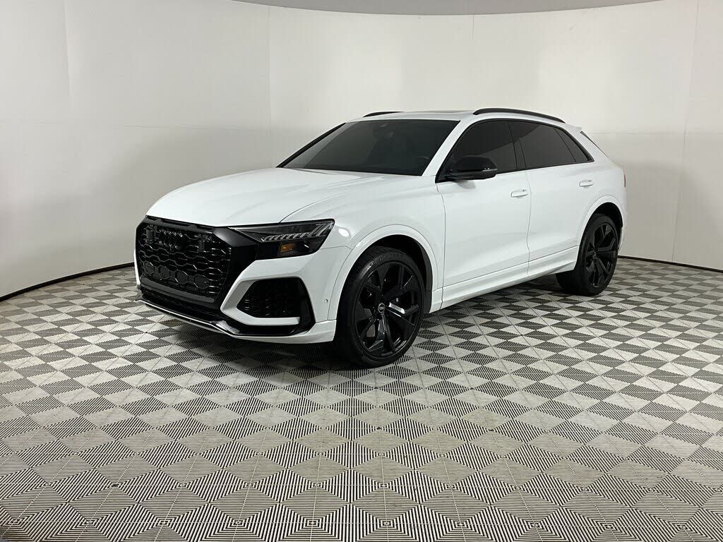2023 AUDI RS Q8