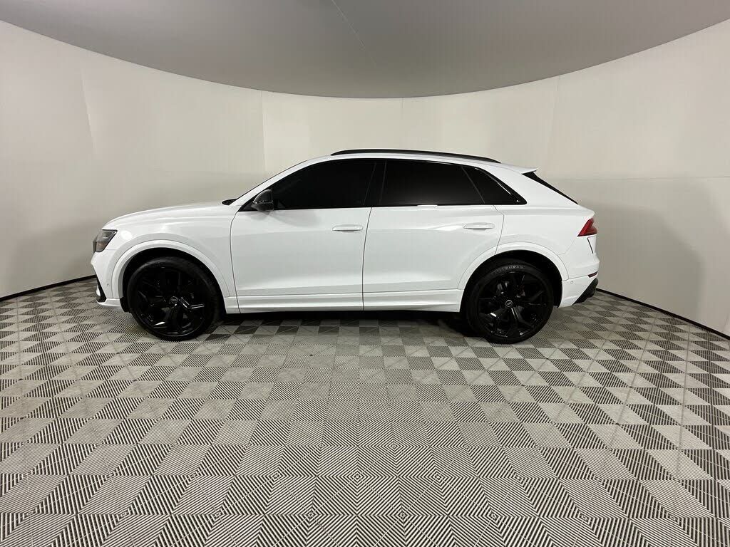 2023 Audi RS Q8