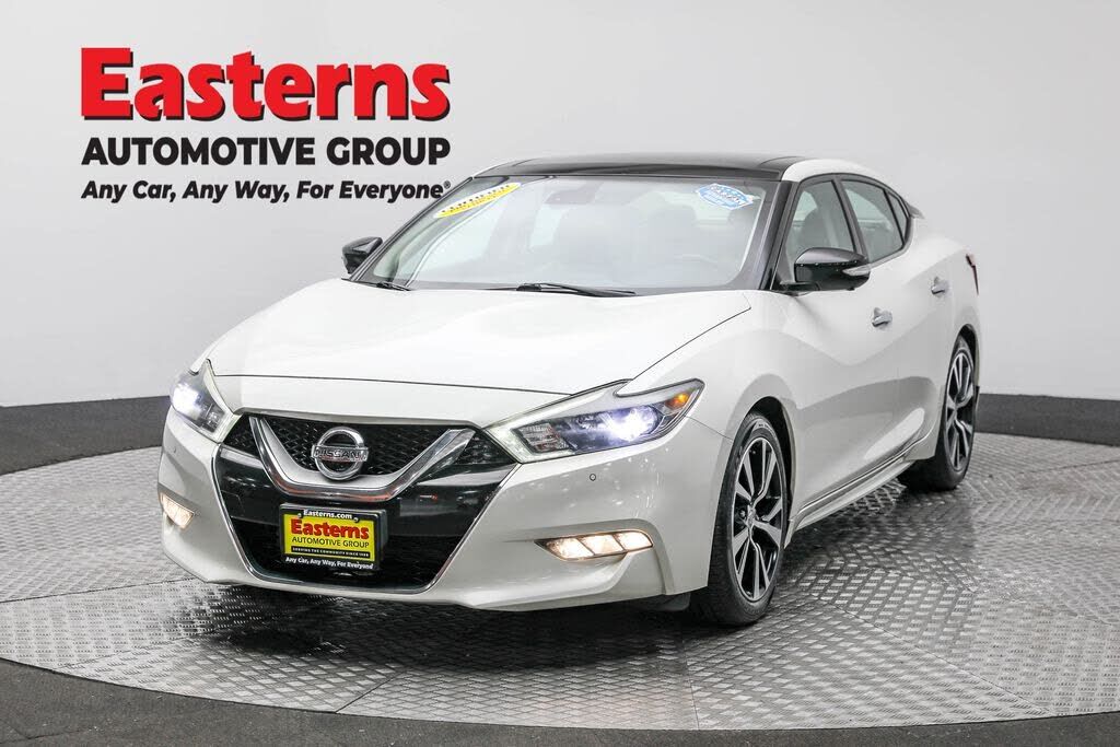2017 NISSAN Maxima