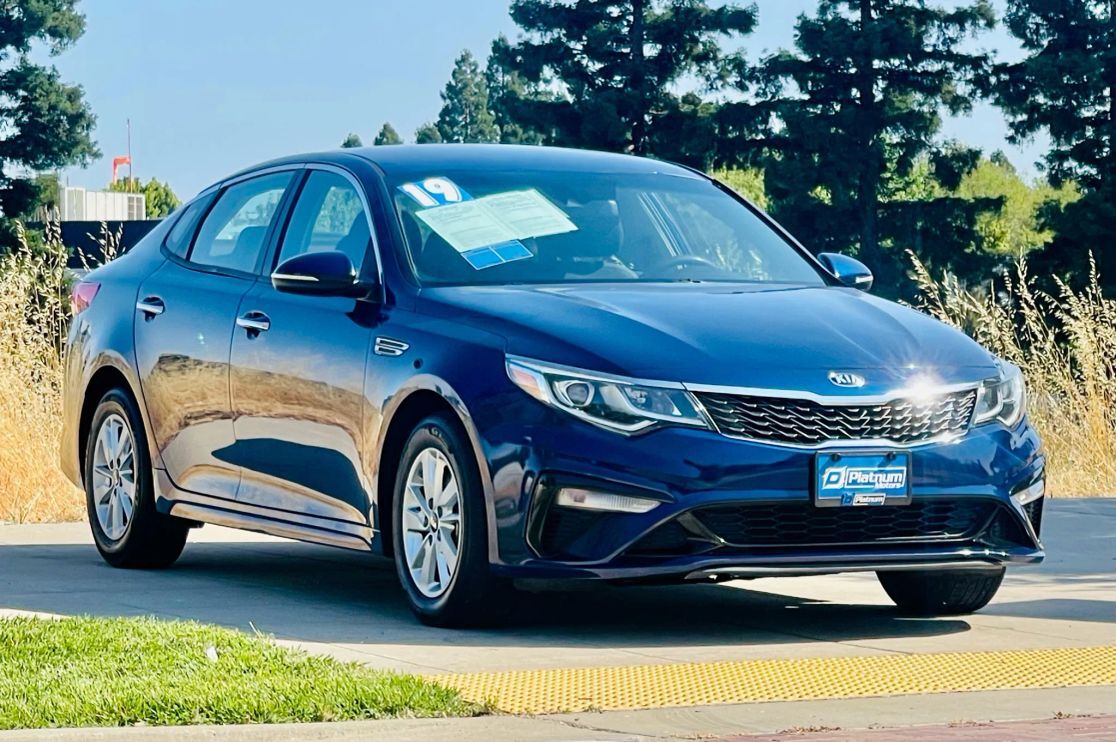 2019 KIA Optima