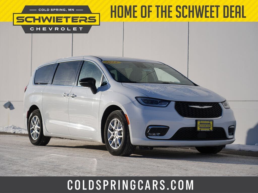 2024 CHRYSLER Pacifica
