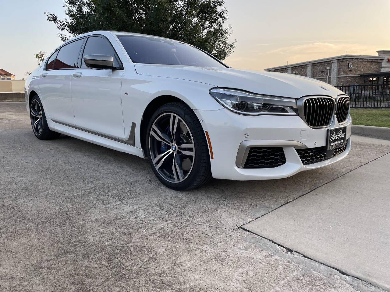 2018 BMW M7