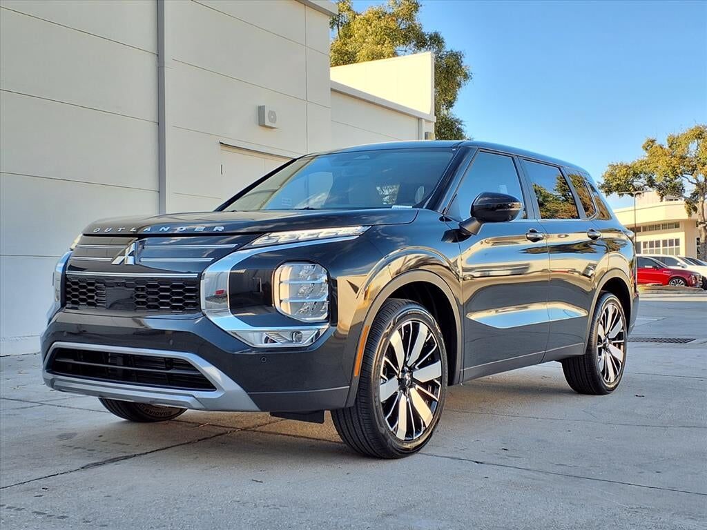 2026 MITSUBISHI Outlander